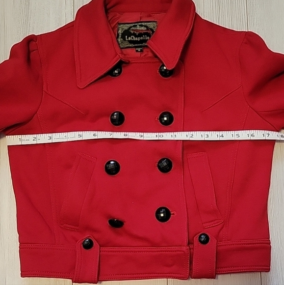 Red crop fall jacket. Size small .thick material. J1 - Picture 8 of 8